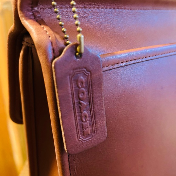Coach Vintage Brown Willis Purse - Picture 7 of 16